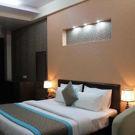 Royal Residence Gurgaon Bagian luar foto