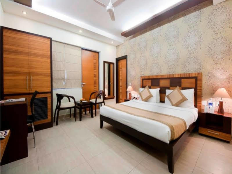 Royal Residence Gurgaon Bagian luar foto
